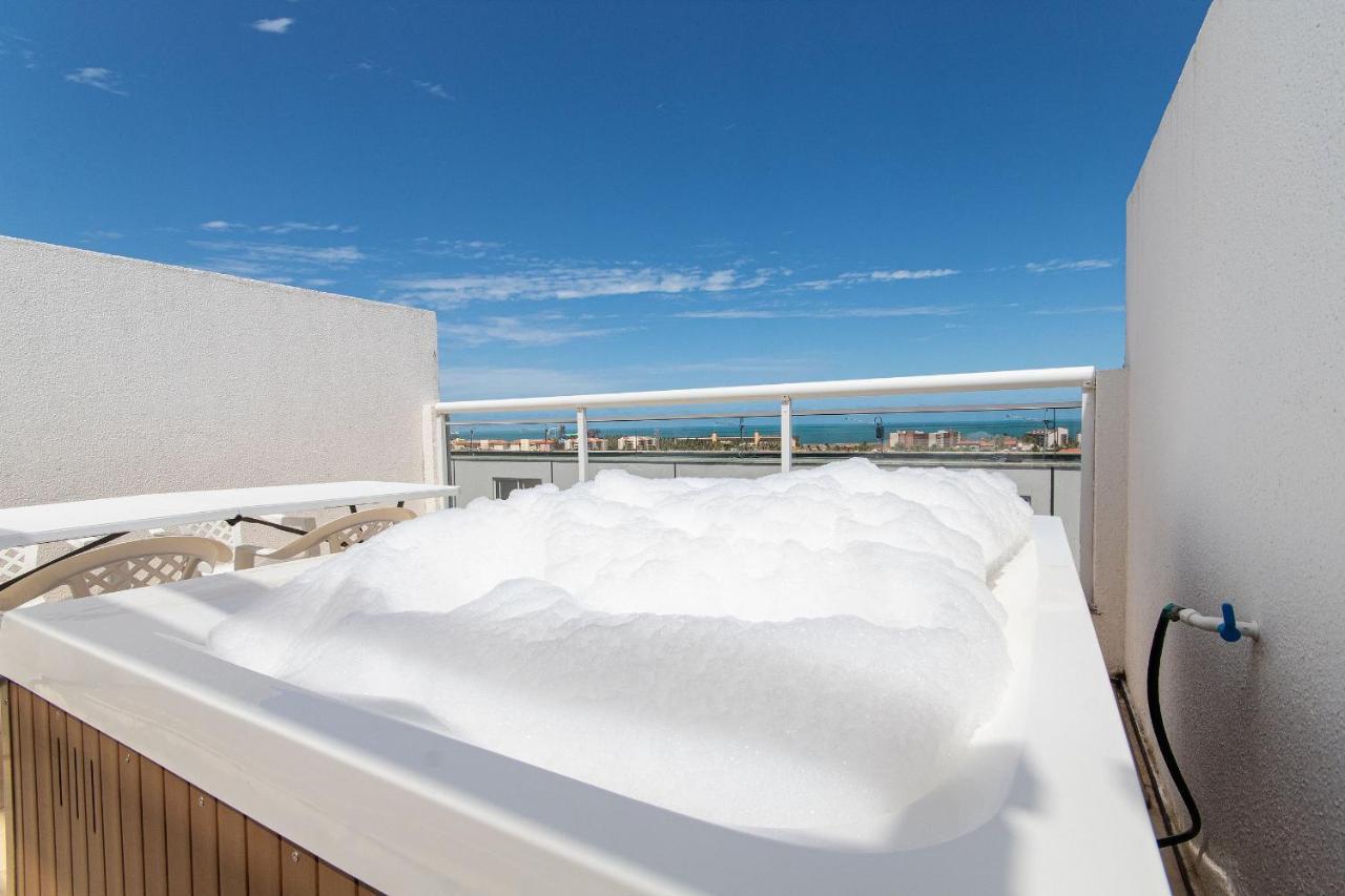 Beach Townhouses #C21 - Com Jacuzzi Por Carpediem Акуираз Екстериор снимка